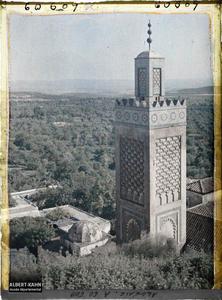 Algérie, Tlemcen, Minaret de Sidi El Halaoui (XIIIe S.). Le minaret de la mosquée Sidi El Halaoui